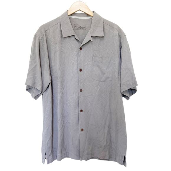 Tommy Bahama Gray 100% Silk Short Sleeve Button Down Sz L - Picture 1 of 4